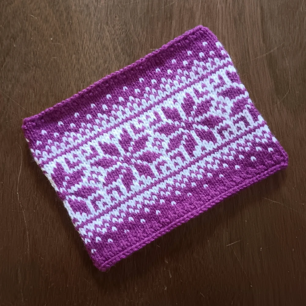 Handmade Handknit Women's Magenta & Ivory Scandinavian Motif Cowl Scarf